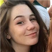 Soy estudiante de Pedagogía en la UV y doy clases de apoyo y refuerzo escolar para niños/as que cursen educación primaria. Tengo experiencia con niños de entre 6-12 años y resido en torrefiel, Valencia. Tengo vehículo propio y podría desplazarme